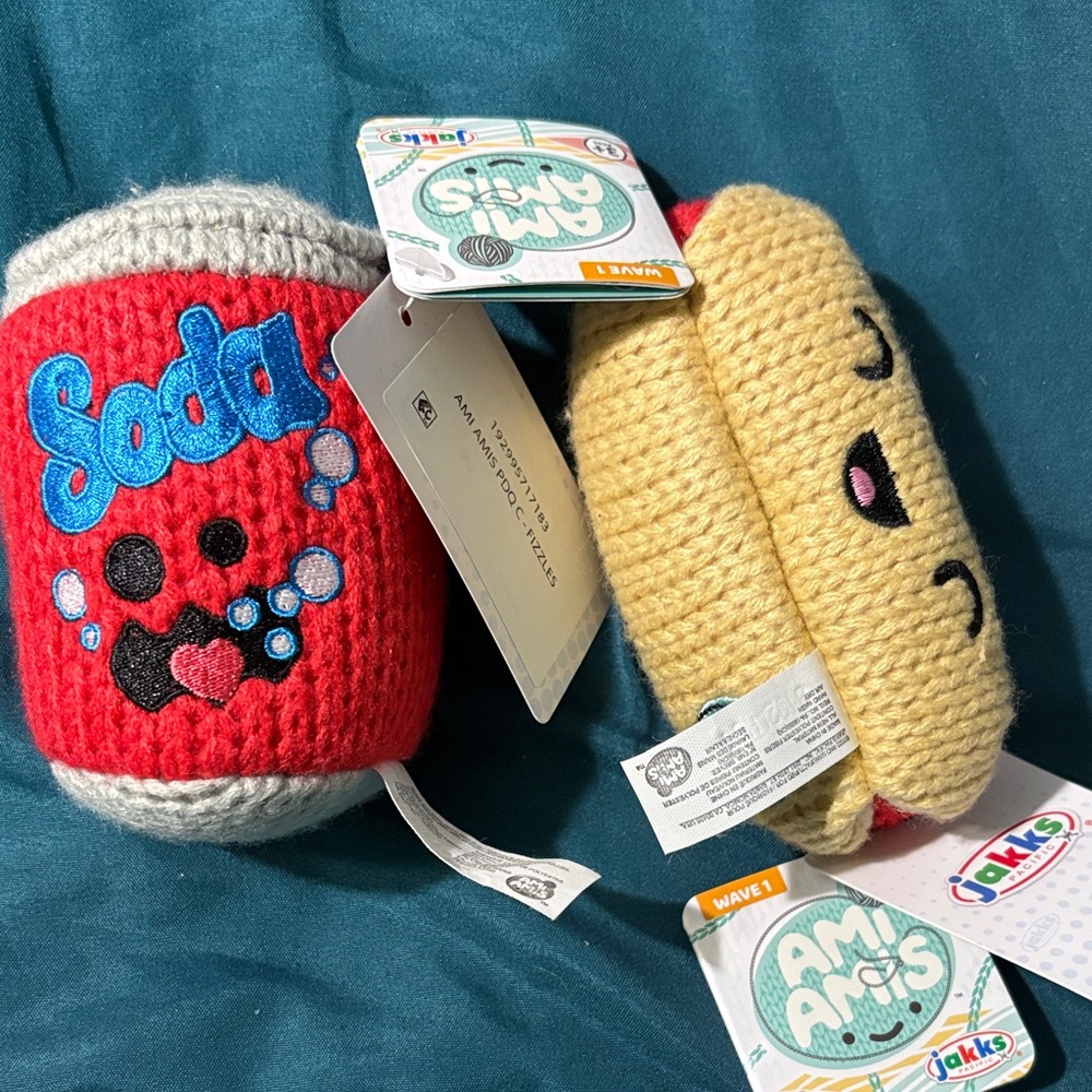 Ami Ami’s - Fizzles Red Soda Can & Carl Tan Hot Dog Plush Toys